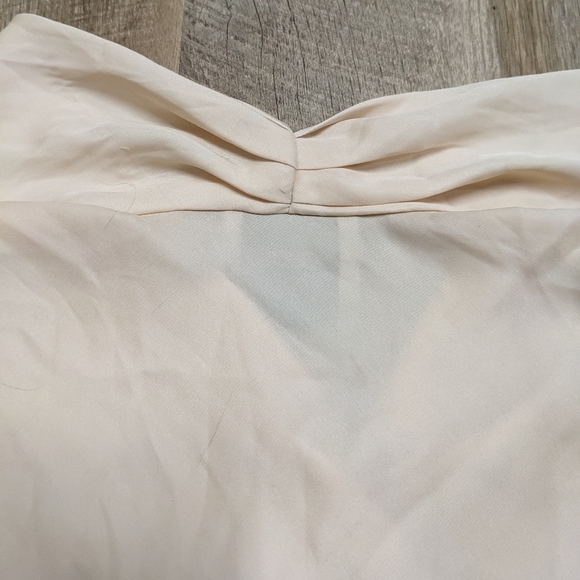 Asos Creamy Beige Sleeveless Drapey Blouse - Picture 9 of 10